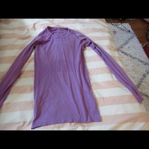 Lulu lemon size 4 swiftly tech long sleeve crew